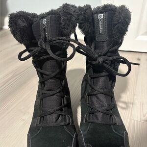 Columbia Women's Black Winter Boots